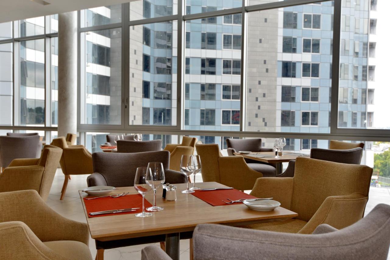 @Sandton Hotel Johannesburg Exterior photo