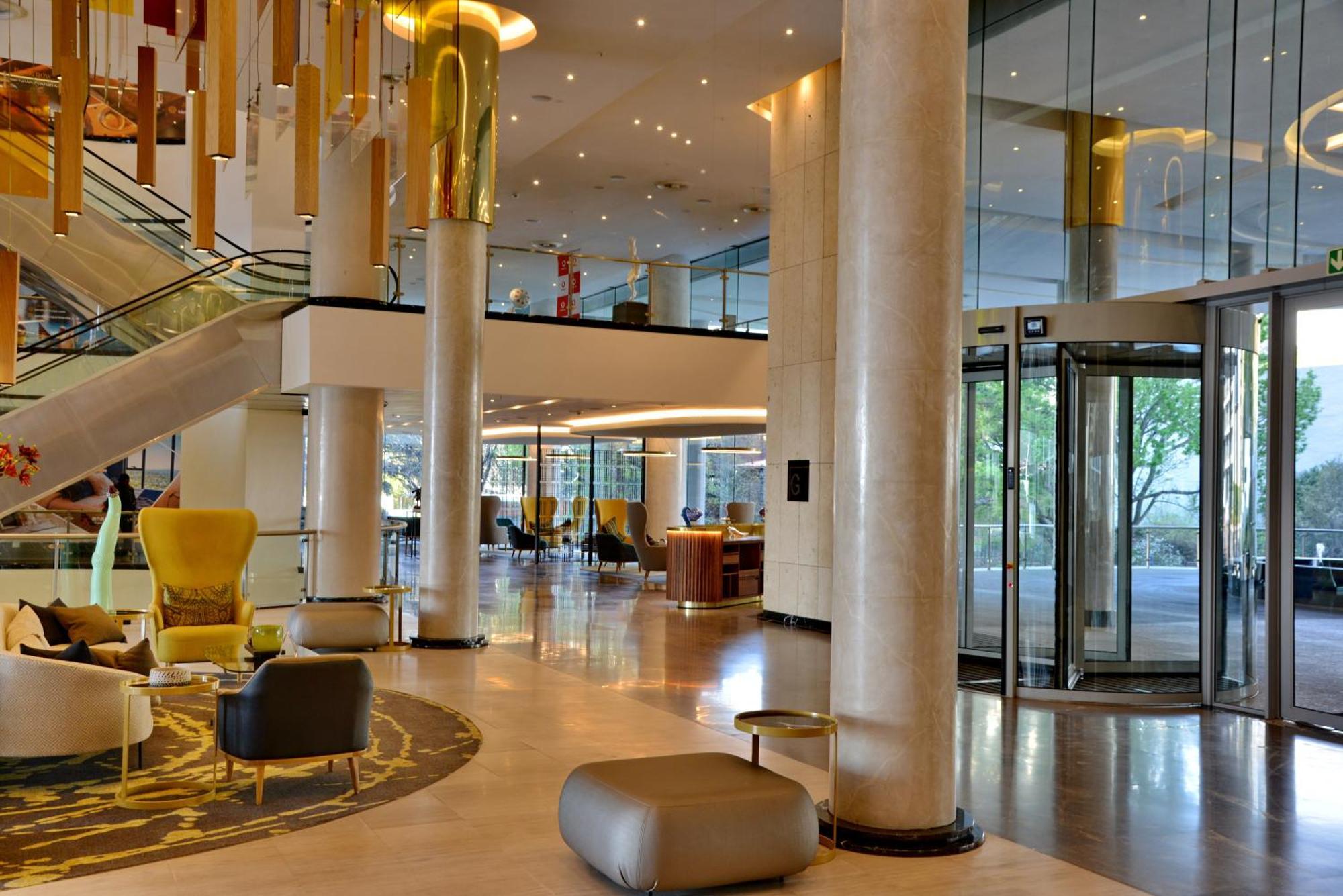 @Sandton Hotel Johannesburg Exterior photo